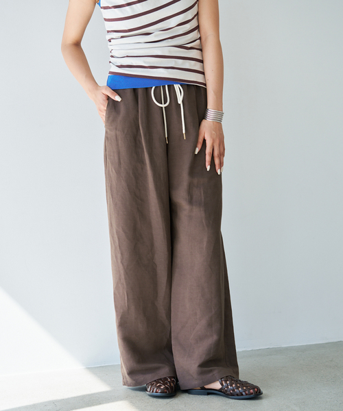IENA(イエナ)の「ウォッシャブル リネンレーヨンイージーパンツ(その他パンツ・レディース・ベージュ/ブラウン/ピンク・40/38/36/34)」の9枚目の写真