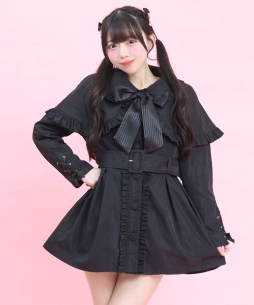 Secret Honey（シークレットハニー）の「ケープ付スプリングコート（その他アウター・レディース・ブラック/ピンク・MEDIUM）」の7枚目の写真