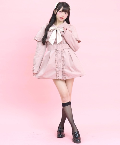 Secret Honey（シークレットハニー）の「ケープ付スプリングコート（その他アウター・レディース・ブラック/ピンク・MEDIUM）」の4枚目の写真