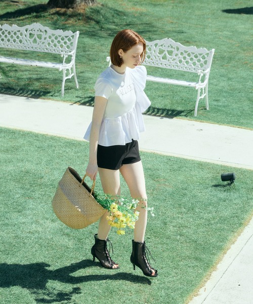 EIMY ISTOIRE（エイミーイストワール）の「ALLEE FRILL TRIM TOPS（Tシャツ/カットソー・レディース・ホワイト/ピンクベージュ/ブラック・F）」の8枚目の写真
