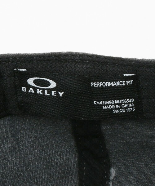 OAKLEY(オークリー)の「【WEB限定】<OAKLEY> ロゴ キャップ 帽子(キャップ・メンズ・ブラック/ベージュ・FREE)」の3枚目の写真