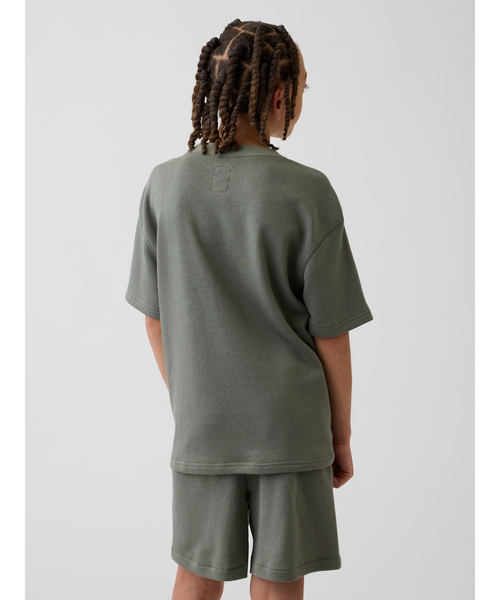 GAP（ギャップ）の「フレンチテリー 半袖 スウェットシャツ (キッズ)（スウェット・キッズ・ブラック/イエロー/ネイビー/グリーン・160cm/150cm/140cm/120cm/130cm）」の7枚目の写真