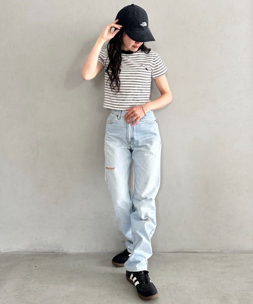 POLOCHAMPS(ポロチャンプス)の「POLOCHAMPS(ポロチャンプス)/短丈 半袖クロップド丈T コンパクトT/ボーダー刺繍Tシャツ(Tシャツ/カットソー・レディース・ブラック×ホワイト/ブラック×グレー/ネイビー/ブラック/ピンク・FREE)」の21枚目の写真
