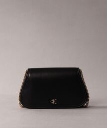 Calvin Klein（カルバン・クライン）の「クロスボディバッグ - チェーンクロスボディウォレットバッグ（ショルダーバッグ）」