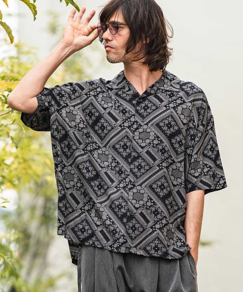 CAMBIO(カンビオ)の「mhs2628- Bandana Pattern Open Collar Shirts オープンカラーシャツ(S600526cmb)(シャツ/ブラウス・メンズ・ブラック・L/M/S)」の2枚目の写真
