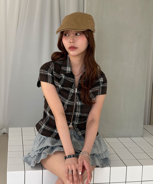 muet.(ミュエ)の「ダブルジップ襟付シャーリングチェックシャツ(シャツ/ブラウス・レディース・ブラウン/ブルー・LARGE/MEDIUM)」の6枚目の写真