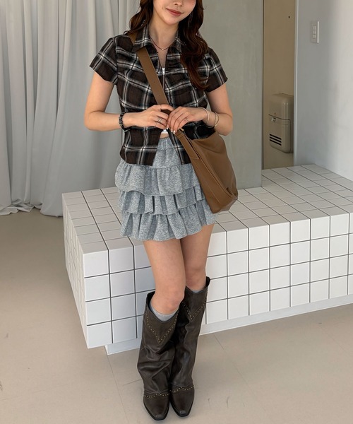 muet.(ミュエ)の「ダブルジップ襟付シャーリングチェックシャツ(シャツ/ブラウス・レディース・ブラウン/ブルー・LARGE/MEDIUM)」の10枚目の写真