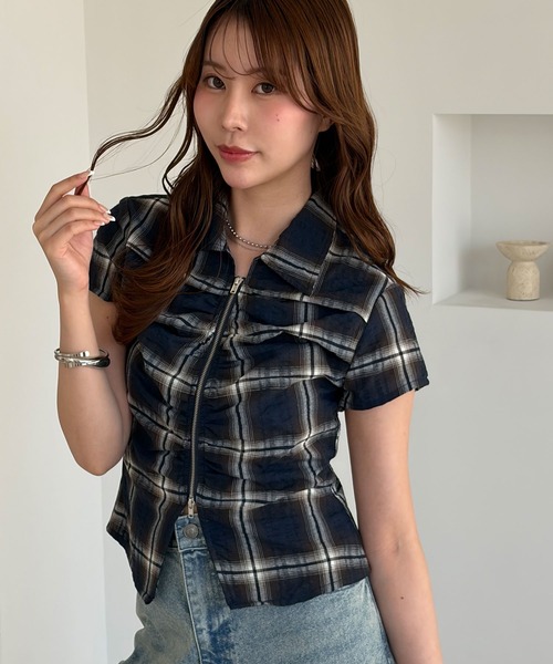 muet.(ミュエ)の「ダブルジップ襟付シャーリングチェックシャツ(シャツ/ブラウス・レディース・ブラウン/ブルー・LARGE/MEDIUM)」の16枚目の写真