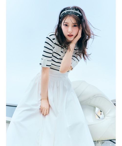 SNIDEL（スナイデル）の「スプリンクルビジューカチューシャ（その他ヘアアクセサリー・レディース・ホワイト/ブラック・F）」の14枚目の写真