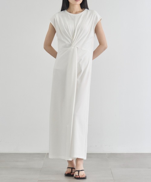 CITY TOKYO(シティトウキョウ)の「【CITY TOKYO/シティートウキョウ】Shoulder Tuck Twist Dress / ショルダータックツイストワンピース(ワンピース・レディース・ホワイト/ブラック/ブルー・1/2)」の2枚目の写真