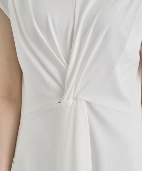 CITY TOKYO(シティトウキョウ)の「【CITY TOKYO/シティートウキョウ】Shoulder Tuck Twist Dress / ショルダータックツイストワンピース(ワンピース・レディース・ホワイト/ブラック/ブルー・1/2)」の15枚目の写真