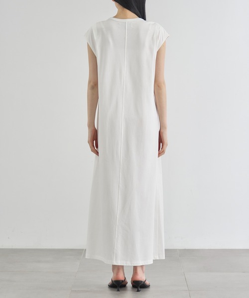 CITY TOKYO(シティトウキョウ)の「【CITY TOKYO/シティートウキョウ】Shoulder Tuck Twist Dress / ショルダータックツイストワンピース(ワンピース・レディース・ホワイト/ブラック/ブルー・1/2)」の19枚目の写真