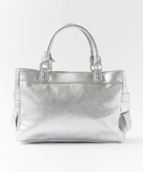 Chick(チック)の「2-Way Faux Leather Shoulder Bag with Card Pockets / カードポケット付き 2WAY フェイクレザー ショルダーバッグ(ショルダーバッグ・レディース・ホワイト/シルバー・FREE)」の3枚目の写真