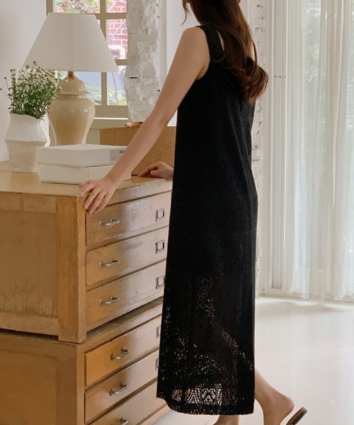 FAVORITO（ファヴォリート）の「パンチングレースノースリーブワンピース（ワンピース・レディース・ベージュ/ブラック・F）」の19枚目の写真