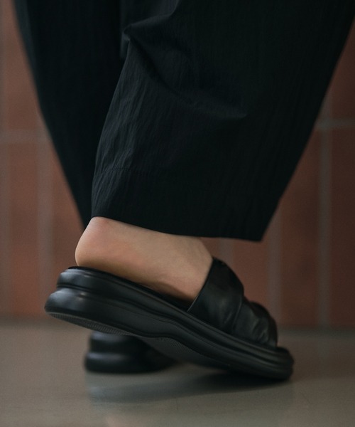 LAULEN(ローレン)の「shirring volume sole sandals /シャーリングボリュームソールサンダル(サンダル・レディース・アイボリー/ブラック・23cm/24cm/25cm)」の9枚目の写真