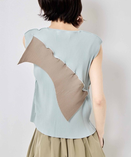 kotohayokozawa(コトハヨコザワ)の「【kotohayokozawa/コトハヨコザワ】TODO WAVE TOP *SLEEVELESS/トゥードゥウェーブトップスリーブレス(タンクトップ・レディース・ライトブルー/ホワイト/ブラック/ブラック系その他・FREE)」の19枚目の写真