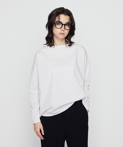 Gabardine K.T(ギャバジンケーティー)の「〔 +サイズ 〕 80ポンチ ゆったりプルオーバー(Tシャツ/カットソー・レディース・ブラック/ライトグレー・15号)」の18枚目の写真