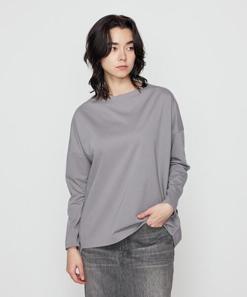Gabardine K.T(ギャバジンケーティー)の「〔 +サイズ 〕 80ポンチ ゆったりプルオーバー(Tシャツ/カットソー・レディース・ブラック/ライトグレー・15号)」の16枚目の写真