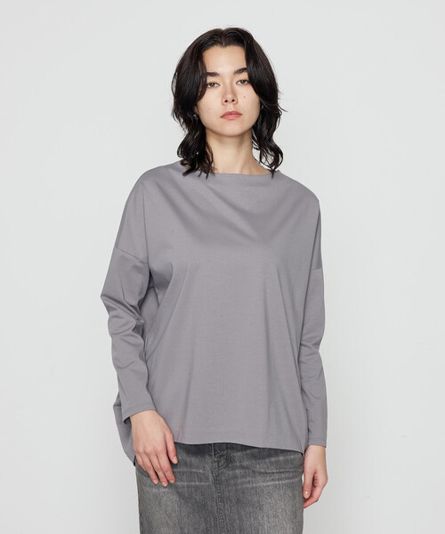 Gabardine K.T(ギャバジンケーティー)の「〔 +サイズ 〕 80ポンチ ゆったりプルオーバー(Tシャツ/カットソー・レディース・ブラック/ライトグレー・15号)」の14枚目の写真