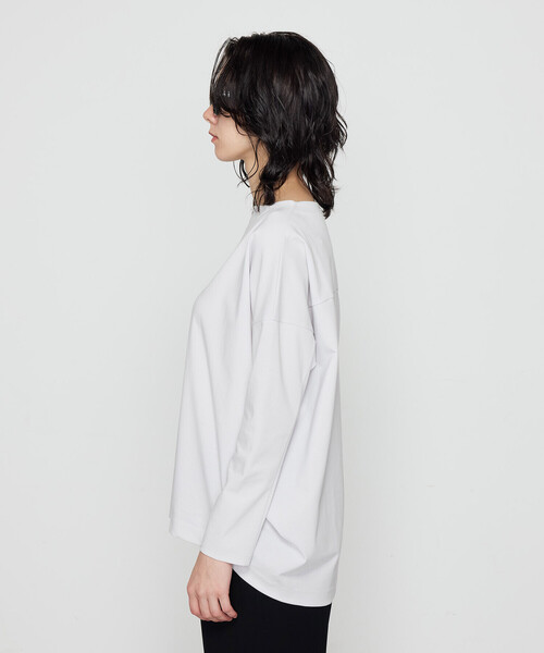 Gabardine K.T(ギャバジンケーティー)の「〔 +サイズ 〕 80ポンチ ゆったりプルオーバー(Tシャツ/カットソー・レディース・ブラック/ライトグレー・15号)」の10枚目の写真