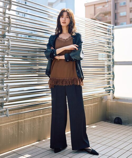 YECCA VECCA(イェッカヴェッカ)の「ヴィンテージサテンストレートパンツ(その他パンツ・レディース・ブラウン/ブラック/ブルーグリーン・FREE)」の2枚目の写真