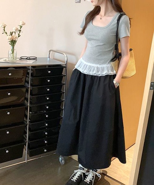 REMUR（レミュール）の「裾レースUネックTシャツ（Tシャツ/カットソー・レディース・ブラック/オフホワイト/ピンク・FREE）」の15枚目の写真