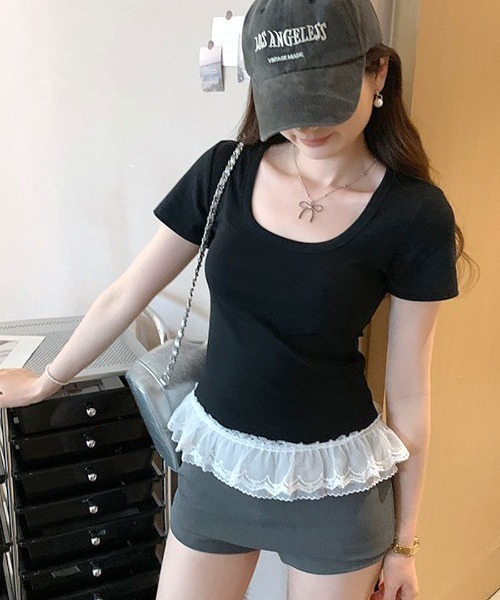 REMUR（レミュール）の「裾レースUネックTシャツ（Tシャツ/カットソー・レディース・ブラック/オフホワイト/ピンク・FREE）」の10枚目の写真
