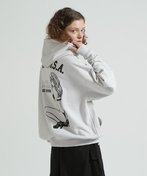 AVIREX(アヴィレックス)の「《WEB&DEPOT限定》BLACK SCORPION SWEAT PULL OVER PARKA(パーカー・レディース・オレンジ/オリーブ/ブラック/マスタード/ライトグレー・F)」の2枚目の写真