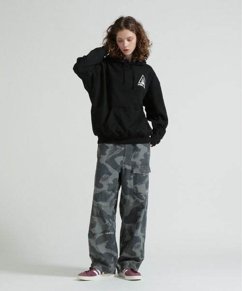 AVIREX(アヴィレックス)の「《WEB&DEPOT限定》BLACK SCORPION SWEAT PULL OVER PARKA(パーカー・レディース・オレンジ/オリーブ/ブラック/マスタード/ライトグレー・F)」の7枚目の写真