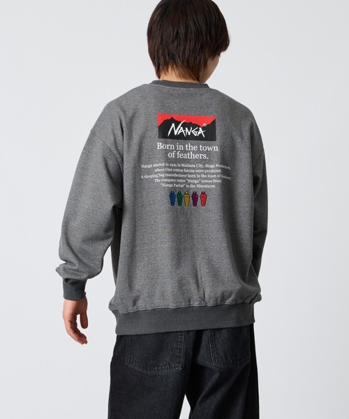 NANGA（ナンガ）の「【WEB先行予約】[NANGA/ナンガ] 別注 ヒストリーロゴ ネブクロ刺繍スウェット（スウェット・レディース・チャコール/ホワイト・S/L/M）」の3枚目の写真
