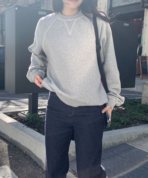 haag(ヘイグ)の「a cover stitch sweatshirt (grey)(スウェット・レディース・その他・FREE)」の1枚目の写真