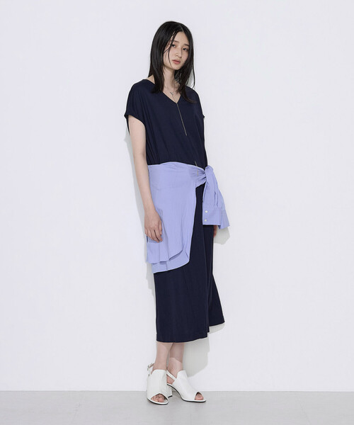 COMME CA Wardrobe(コムサワードローブ)の「ナチュラルスムースライト Vネックワンピース(ワンピース・レディース・ブラウン/ネイビー・FREE)」の1枚目の写真
