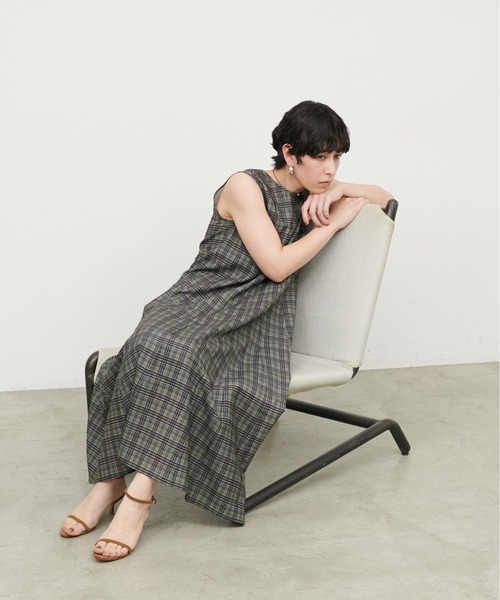 LARUTA（ラルータ）の「【LARUTA】ランダムタックフレアノースリワンピース（ワンピース・レディース・ブラック/ブルー/その他1・FREE）」の17枚目の写真