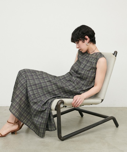 LARUTA（ラルータ）の「【LARUTA】ランダムタックフレアノースリワンピース（ワンピース・レディース・ブラック/ブルー/その他1・FREE）」の18枚目の写真