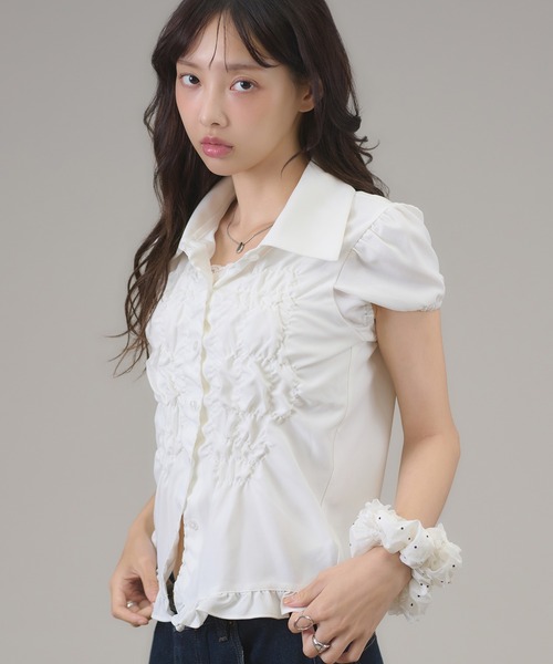 apres jour mignon(アプレジュールミニョン)の「シャーリングブラウス(シャツ/ブラウス・レディース・オフホワイト/ライトブルー/ブラウン系その他・LARGE/フリー)」の14枚目の写真