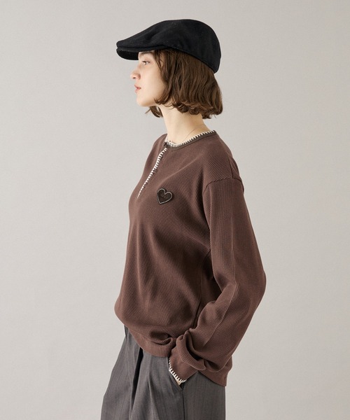 ONCILY(オンシェリー)の「HEART PATCH STITCH HENLEY NECK THERMAL / ハートパッチステッチヘンリーネックサーマル(Tシャツ/カットソー・メンズ・ネイビー/ブラック/ブラウン/ボルドー・SMALL/MEDIUM/LARGE)」の13枚目の写真