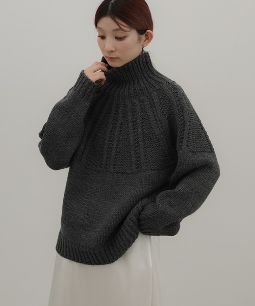 select MOCA(セレクトモカ)の「【ZOZO限定予約受付中】ミックスケーブルハイネックニット(ニット/セーター・レディース・サンドベージュ/グレイッシュベージュ/チャコールグレー/アイボリー・FREE)」の15枚目の写真