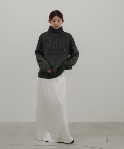 select MOCA(セレクトモカ)の「【ZOZO限定予約受付中】ミックスケーブルハイネックニット(ニット/セーター・レディース・サンドベージュ/グレイッシュベージュ/チャコールグレー/アイボリー・FREE)」の16枚目の写真