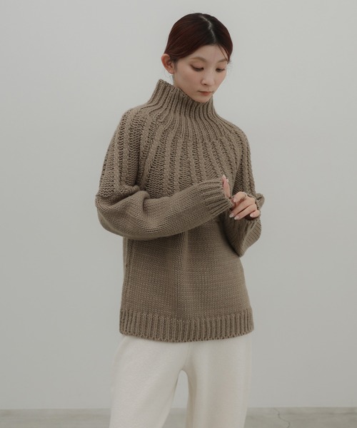 select MOCA(セレクトモカ)の「【ZOZO限定予約受付中】ミックスケーブルハイネックニット(ニット/セーター・レディース・サンドベージュ/グレイッシュベージュ/チャコールグレー/アイボリー・FREE)」の21枚目の写真