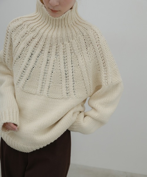 select MOCA(セレクトモカ)の「【ZOZO限定予約受付中】ミックスケーブルハイネックニット(ニット/セーター・レディース・サンドベージュ/グレイッシュベージュ/チャコールグレー/アイボリー・FREE)」の10枚目の写真