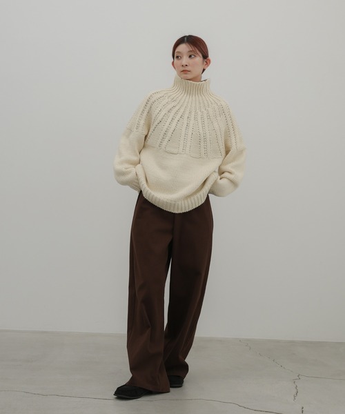 select MOCA(セレクトモカ)の「【ZOZO限定予約受付中】ミックスケーブルハイネックニット(ニット/セーター・レディース・サンドベージュ/グレイッシュベージュ/チャコールグレー/アイボリー・FREE)」の5枚目の写真