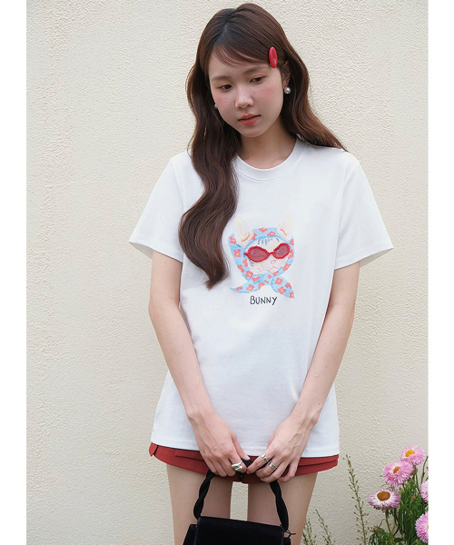 LA MODE MAQI(ラモードマキ)の「ビーズメガネグラフィッククルーネックTシャツ(Tシャツ/カットソー・レディース・ホワイト/ダークブルー・FREE)」の3枚目の写真