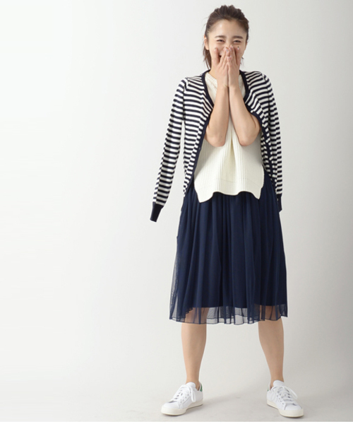 E hyphen world gallery（イーハイフンワールドギャラリー）の「ウォッシャブル12Gクルーカーディガン（カーディガン/ボレロ・レディース・オフホワイト/LT.Gray/ピンク/ベージュ/ネイビー/アイボリー/ブラック/サックスブルー・FREE）」の20枚目の写真