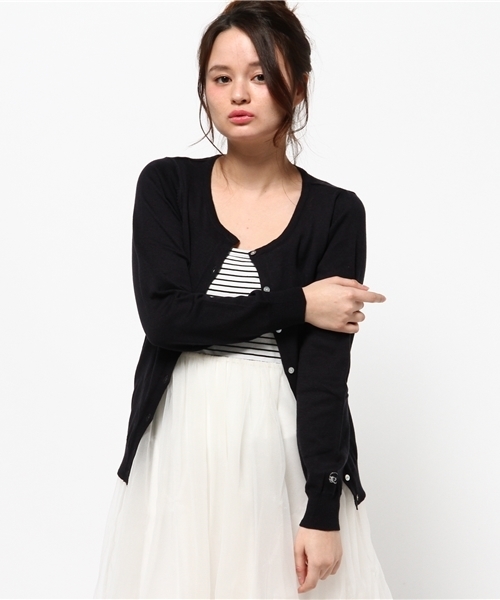 E hyphen world gallery（イーハイフンワールドギャラリー）の「ウォッシャブル12Gクルーカーディガン（カーディガン/ボレロ・レディース・オフホワイト/LT.Gray/ピンク/ベージュ/ネイビー/アイボリー/ブラック/サックスブルー・FREE）」の5枚目の写真