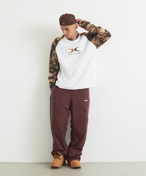 XLARGE(エクストララージ)の「X LOGO RAGLAN L/S TEE(Tシャツ/カットソー・メンズ・ホワイト/ネイビー/ブラック・S/M/L/XL)」の10枚目の写真
