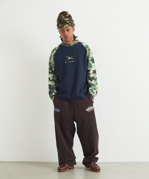 XLARGE(エクストララージ)の「X LOGO RAGLAN L/S TEE(Tシャツ/カットソー・メンズ・ホワイト/ネイビー/ブラック・S/M/L/XL)」の7枚目の写真
