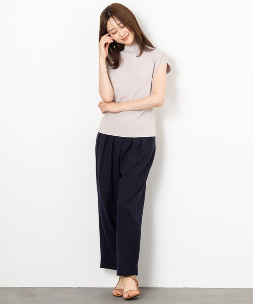 MAISONCOMFY （メゾンコンフィ）の「【上品な印象のフレンチニット】肩のラインを美しく見せるミニマルニット（ニット/セーター・レディース・ブラック/グレイッシュベージュ/ボルドー・FREE）」の5枚目の写真
