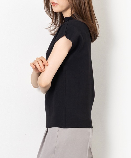MAISONCOMFY （メゾンコンフィ）の「【上品な印象のフレンチニット】肩のラインを美しく見せるミニマルニット（ニット/セーター・レディース・ブラック/グレイッシュベージュ/ボルドー・FREE）」の13枚目の写真