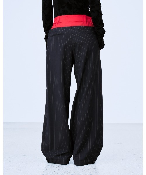 THINGS THAT MATTER(シングス ザット マター)の「LAYERED WAIST TUCK WIDE PANTS / レイヤードウエストタックワイドパンツ(その他パンツ・レディース・ネイビー/グレー・1/2)」の5枚目の写真