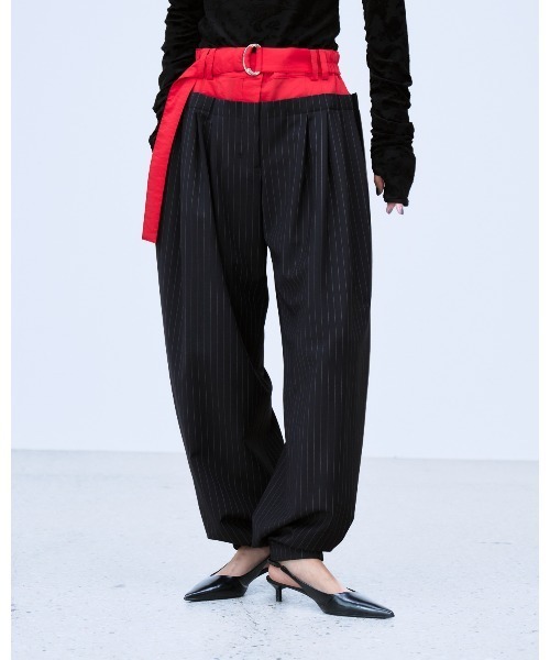 THINGS THAT MATTER(シングス ザット マター)の「LAYERED WAIST TUCK WIDE PANTS / レイヤードウエストタックワイドパンツ(その他パンツ・レディース・ネイビー/グレー・1/2)」の6枚目の写真